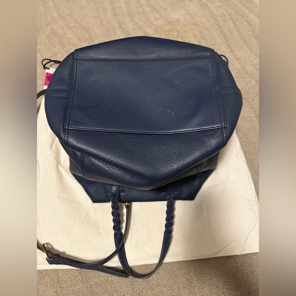 Tory Burch Half-Moon Crossbody Leather Bag! - Picture 9 of 16